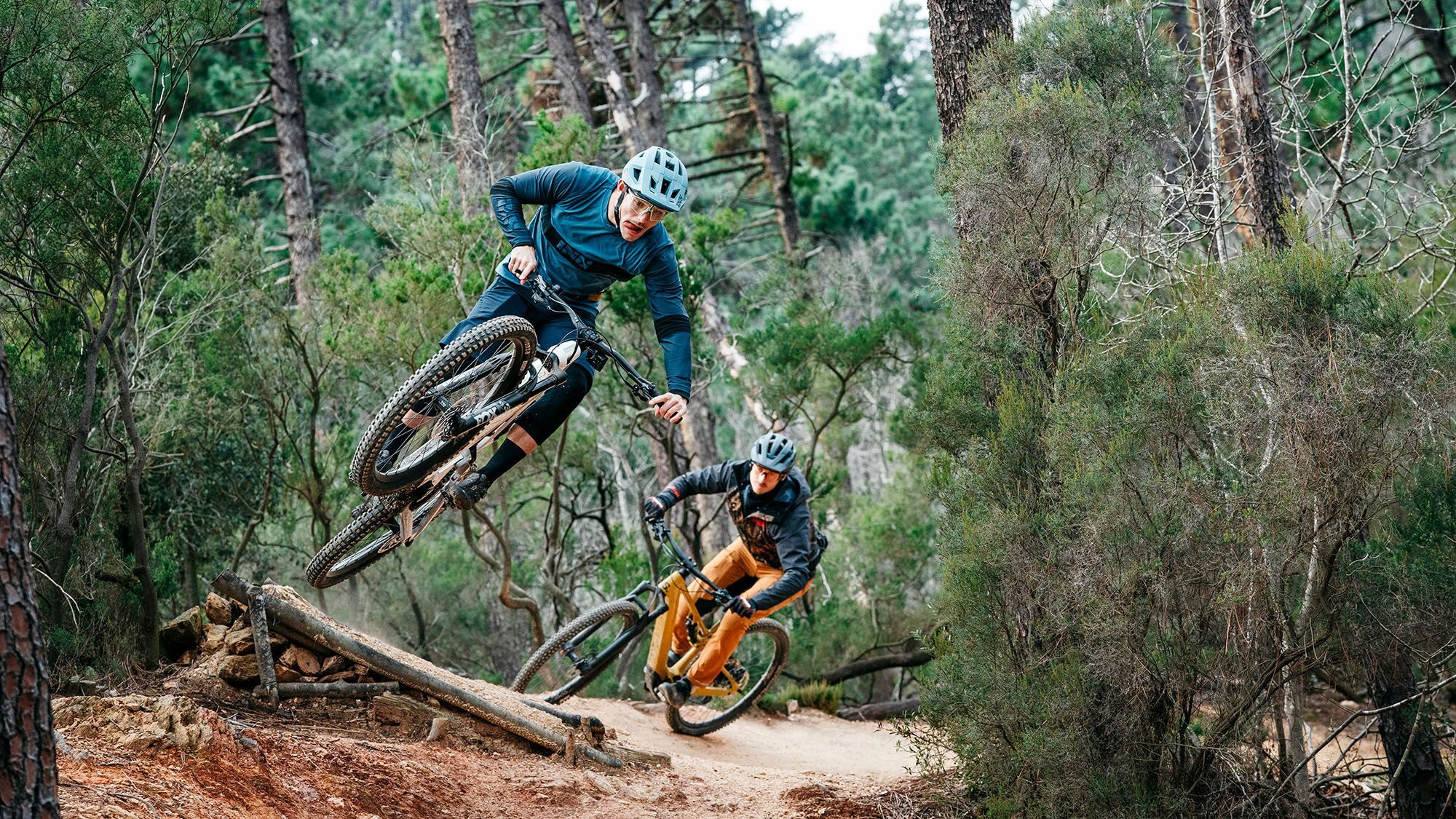 E-MTB Test 2024: Die elektronischen Überflieger im Praxistest