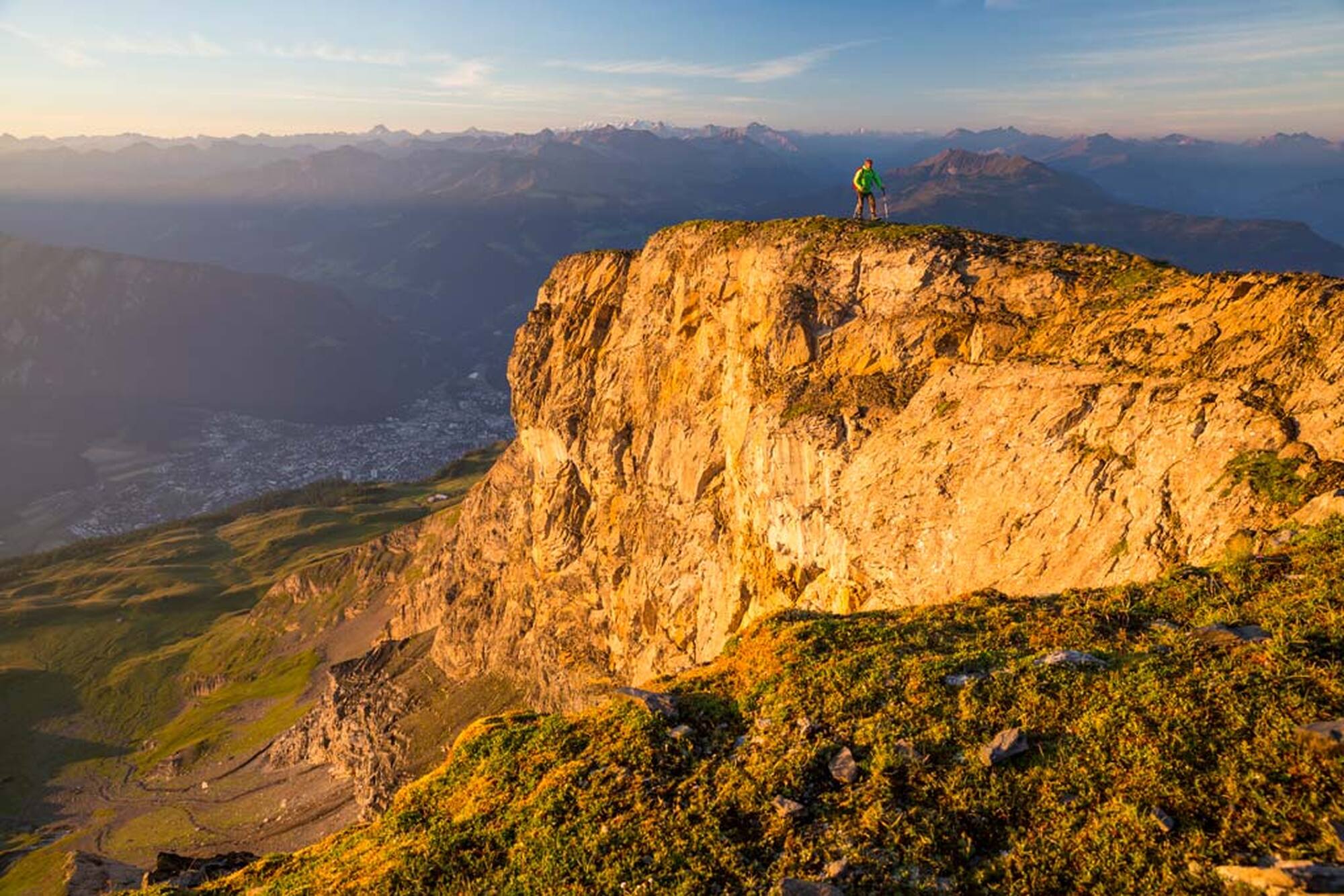 Auf Spurensuche am Calanda: Trekking in Graubünden