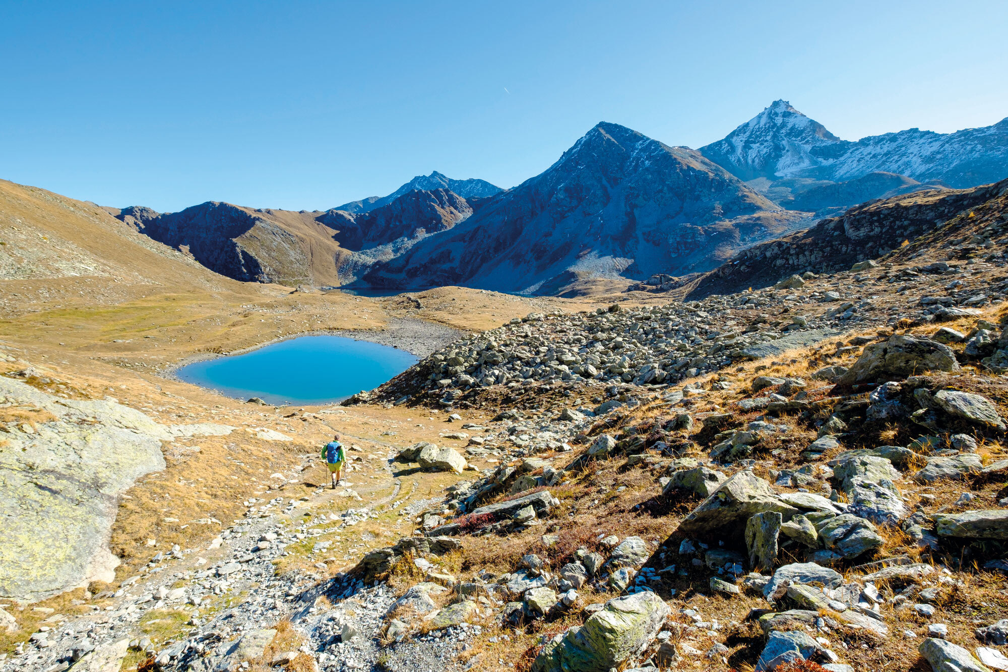 Wandern entlang der Sprachgrenze durch die Walliser Alpen