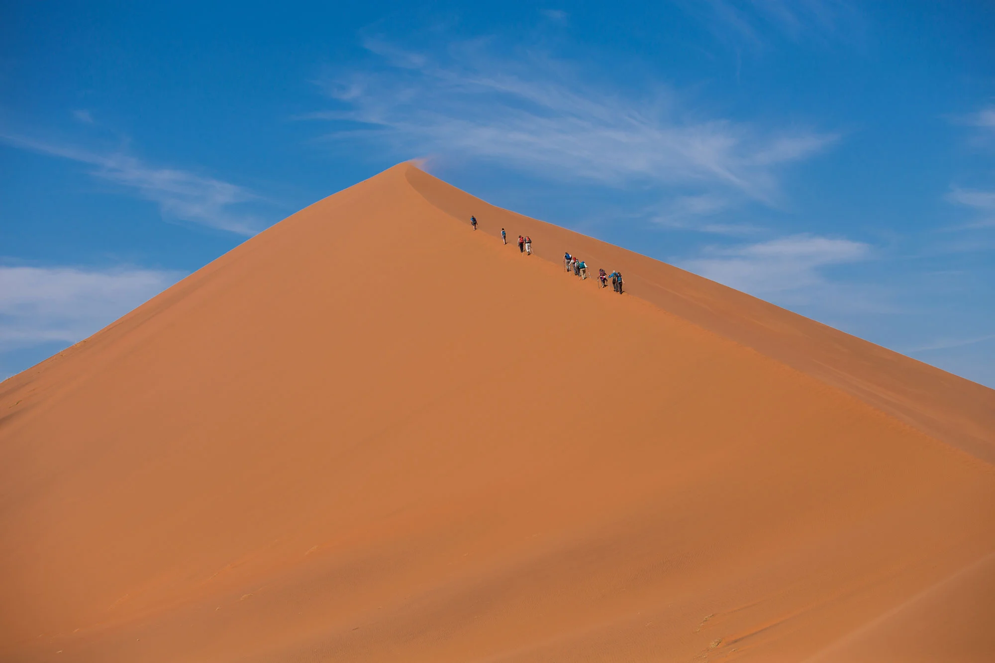 Durch die Wüste – Trekking-Abenteuer durch Namibias Sandmeer