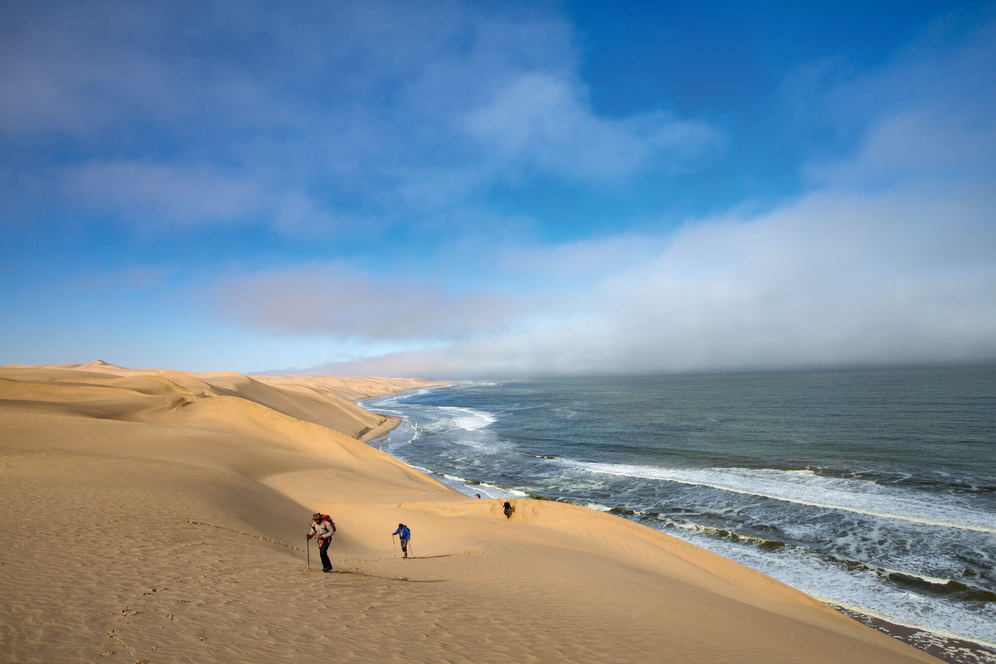 Durch die Wüste – Trekking-Abenteuer durch Namibias Sandmeer