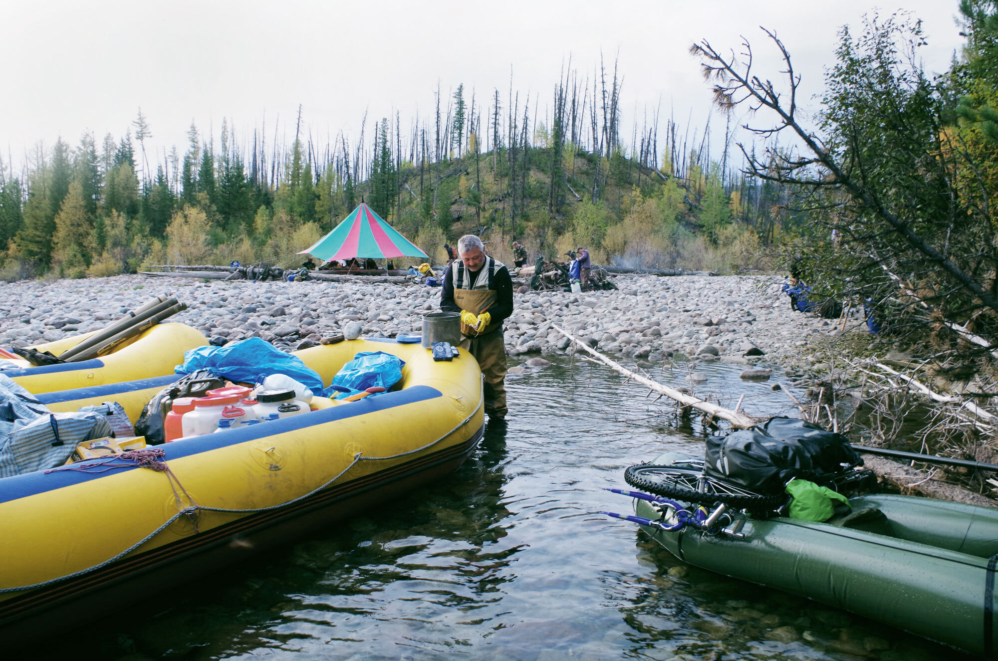 Mit Fahrrad und Packraft über alle Grenzen  durch die Wildnis Sibiriens