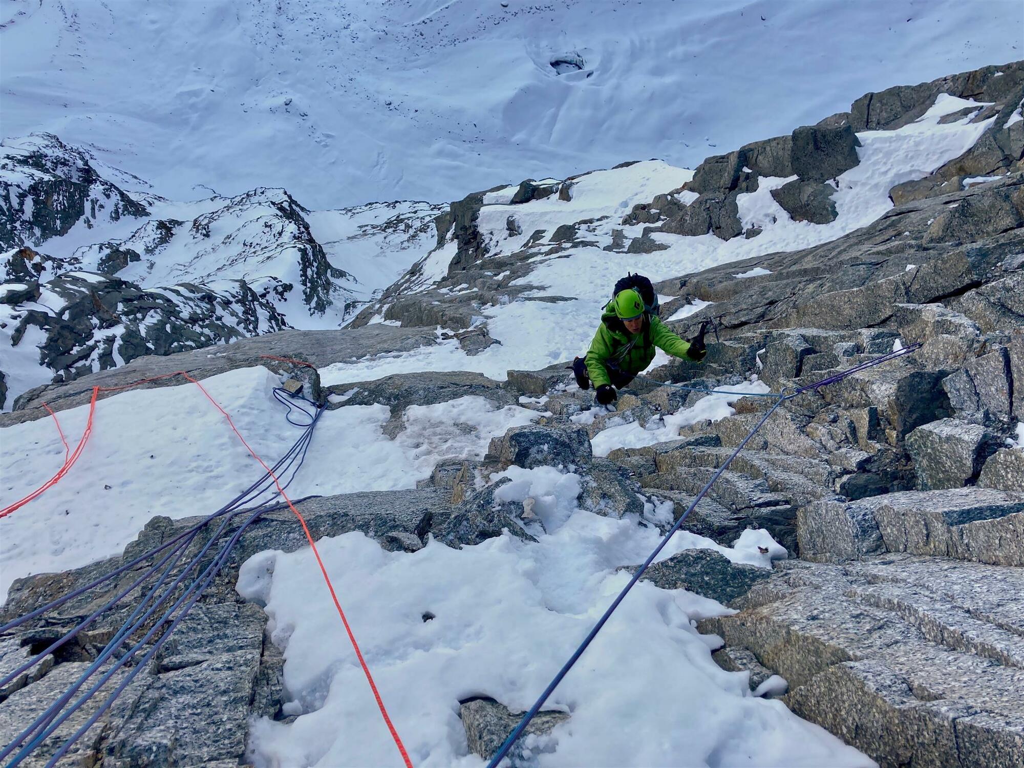 Luka Lindič und Ines Papert gelingt Erstbegehung an der Sagwandspitze Nordwand