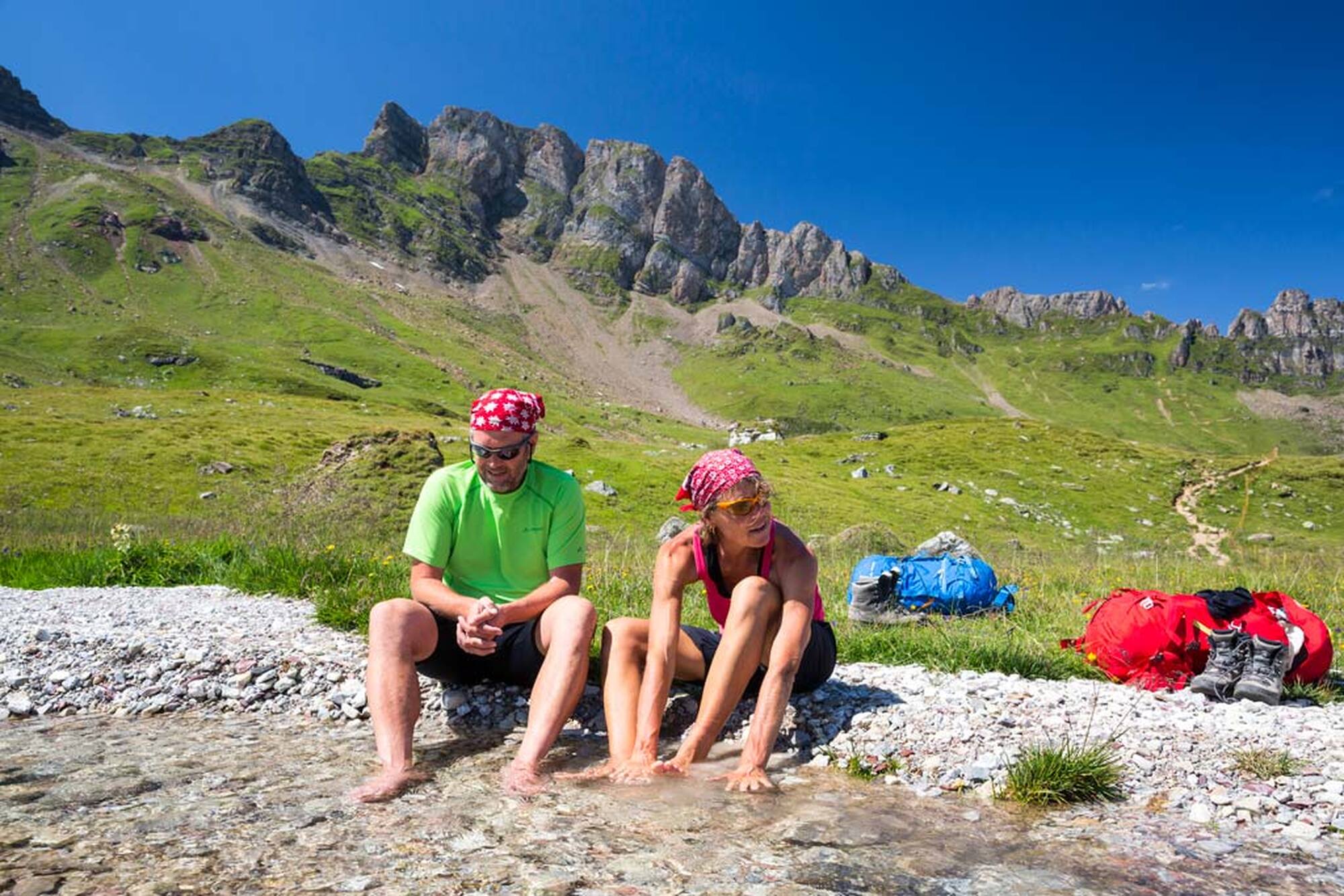 Bunte Berge, wilde Wölfe – Auf Spurensuche am Calanda