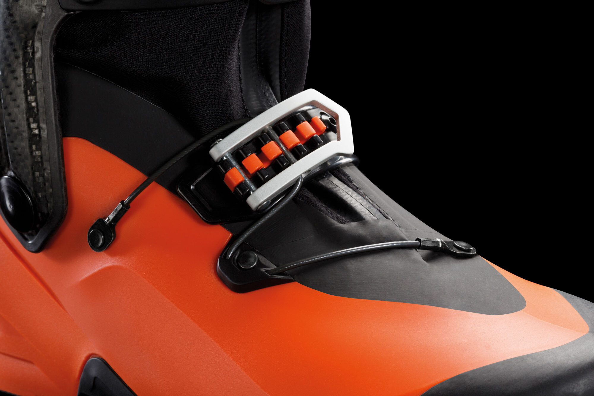 Starke Leichtgewichte – Neue Skitouren- und Freetouringschuhe