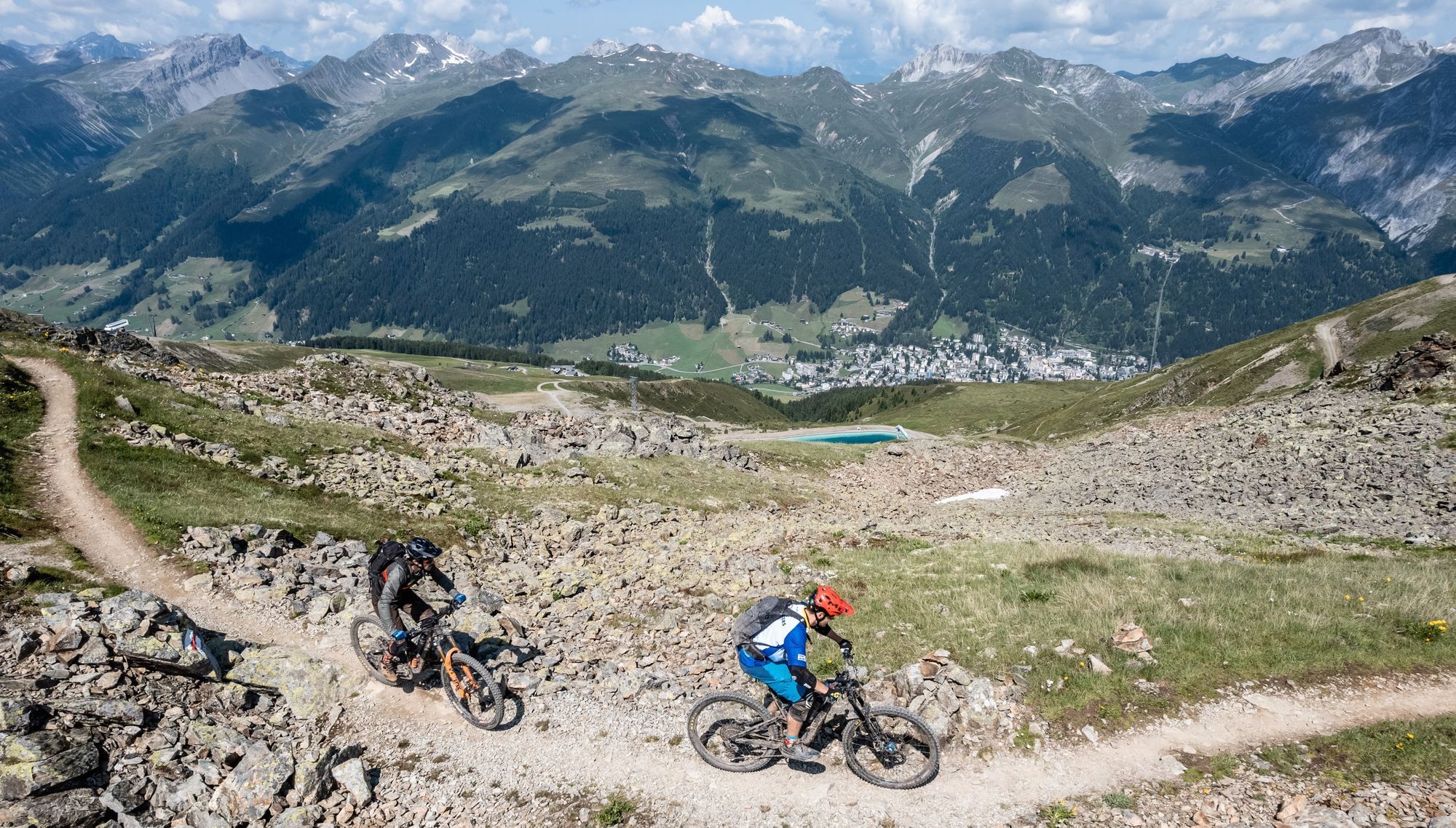 Neuer MTB-Weltrekord: 20'845 Singletrail-Tiefenmeter an nur einem Tag Neuer MTB-Weltrekord: 20'845 Singletrail-Tiefenmeter an nur einem Tag