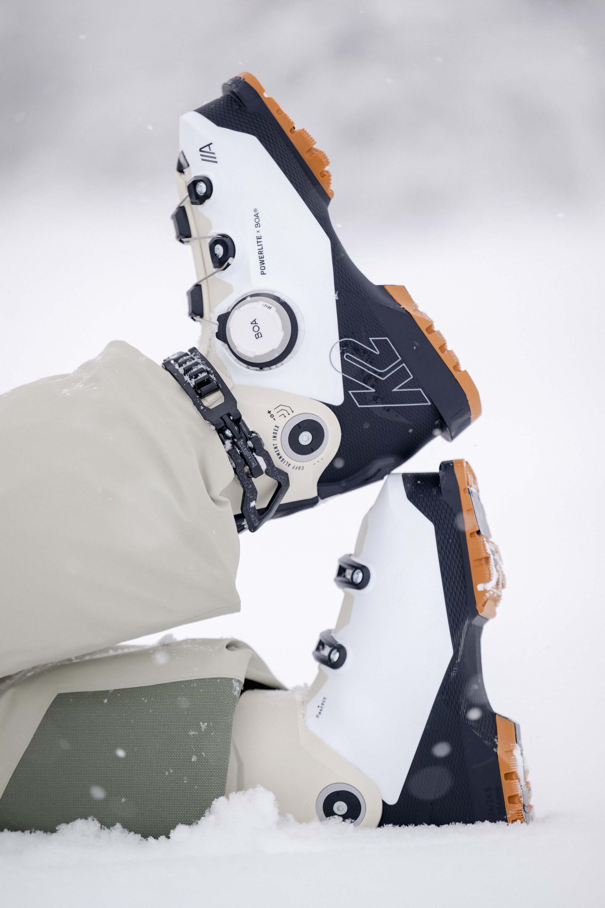 Neuer Drehverschluss für Skischuhe