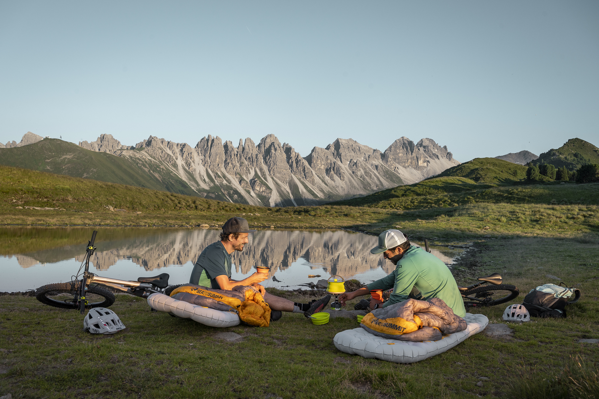 Leicht und bequem unterwegs: Die besten & leichtesten Campingmatten 2025 im Überblick Leicht und bequem unterwegs: Die besten & leichtesten Campingmatten 2025 im Überblick