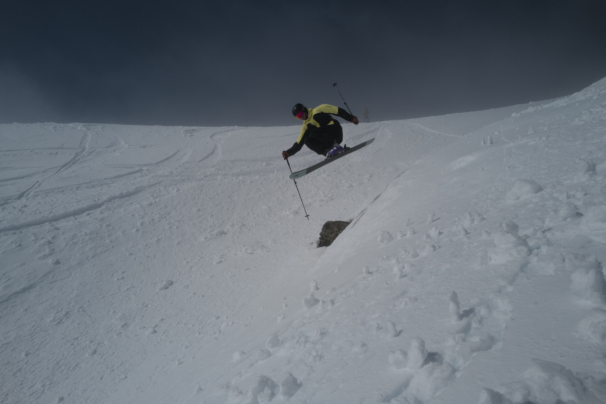 Skitest 2025/26: Freeride- und Tourenski im grossen Outdoor Guide Vergleich