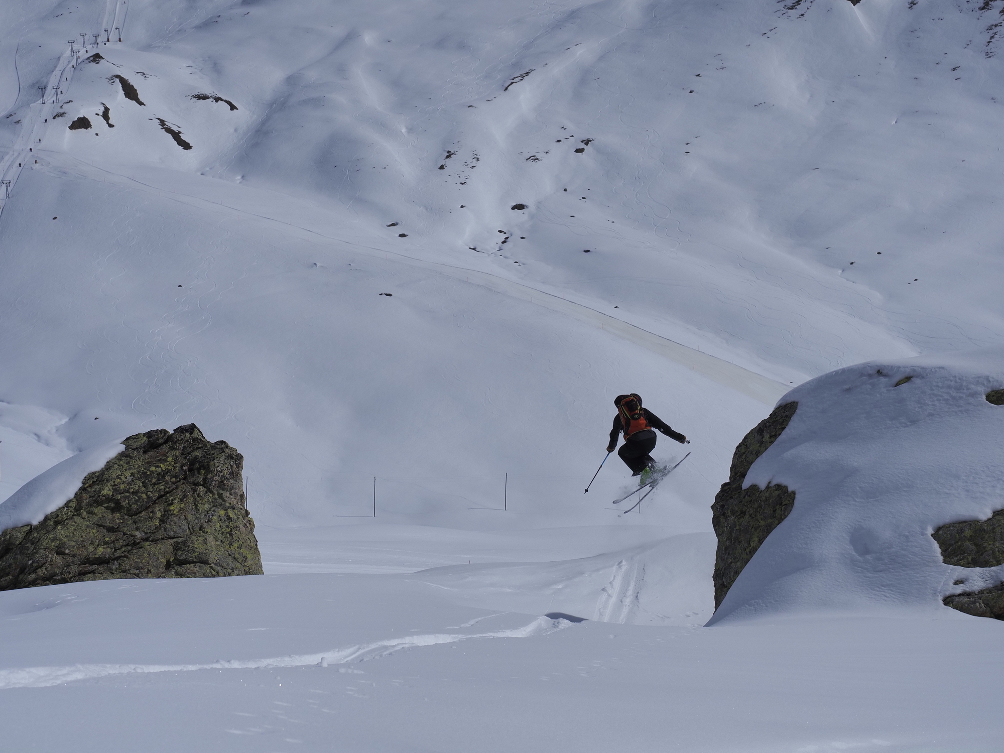 Skitest 2025/26: Freeride- und Tourenski im grossen Outdoor Guide Vergleich