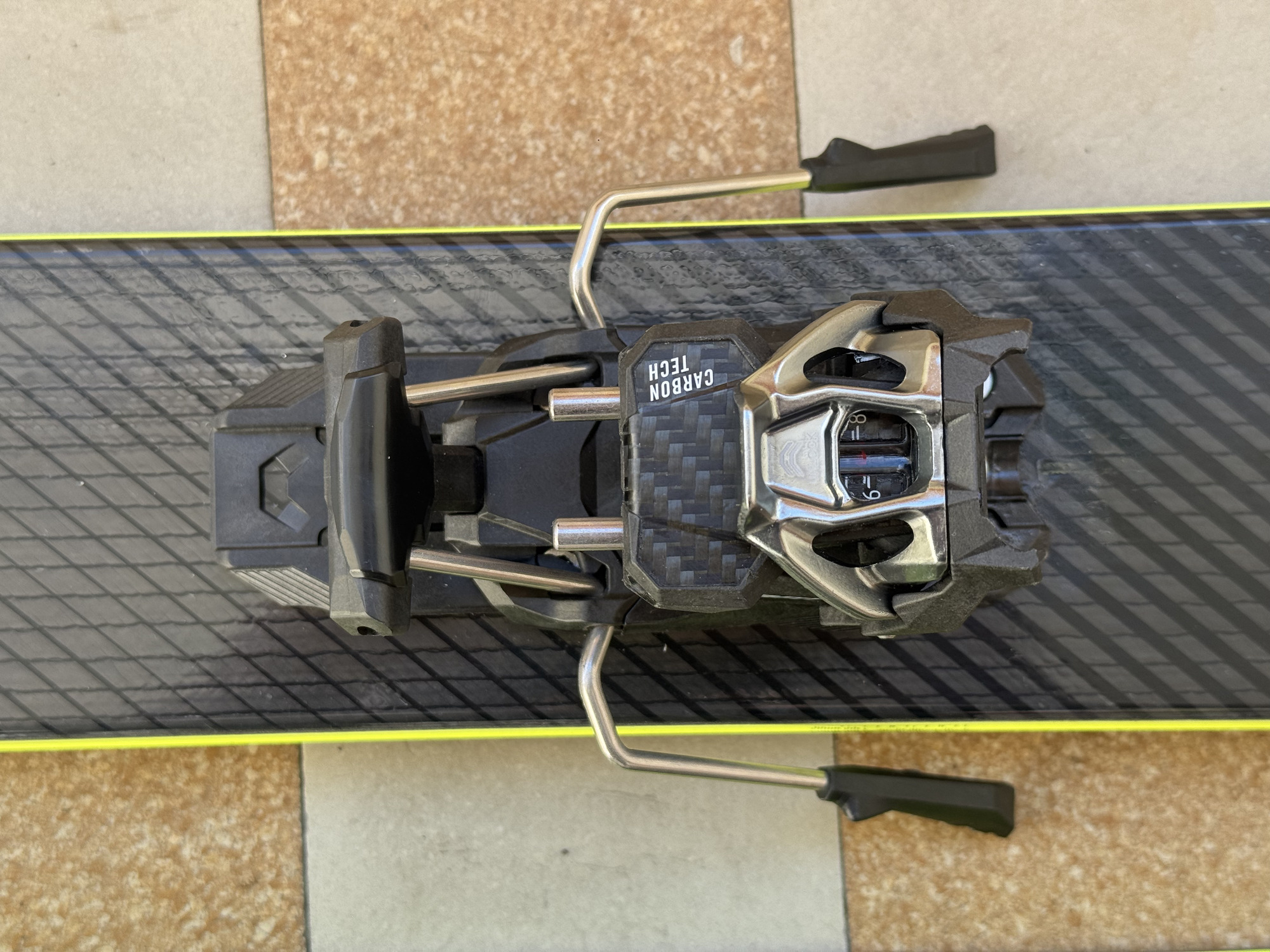 Dynafit Blacklight Carbon Pro+